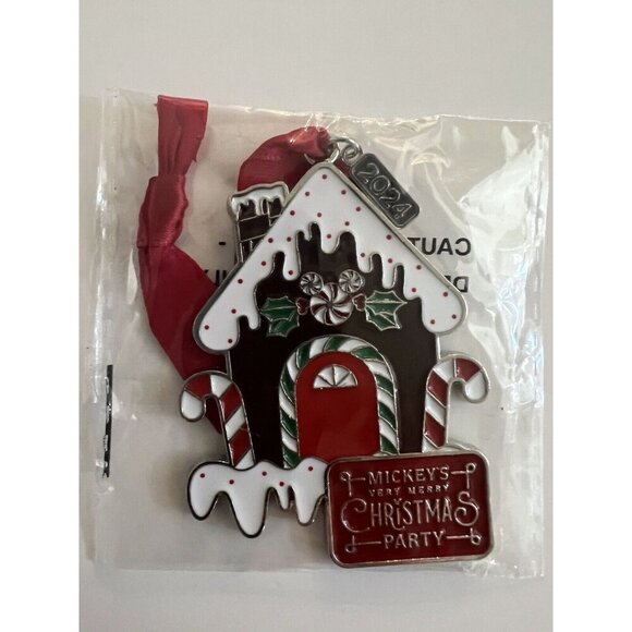Disney World Mickey's Very Merry Christmas Party Ornament 2024 Metal Limited NEW - Picture 1 of 6